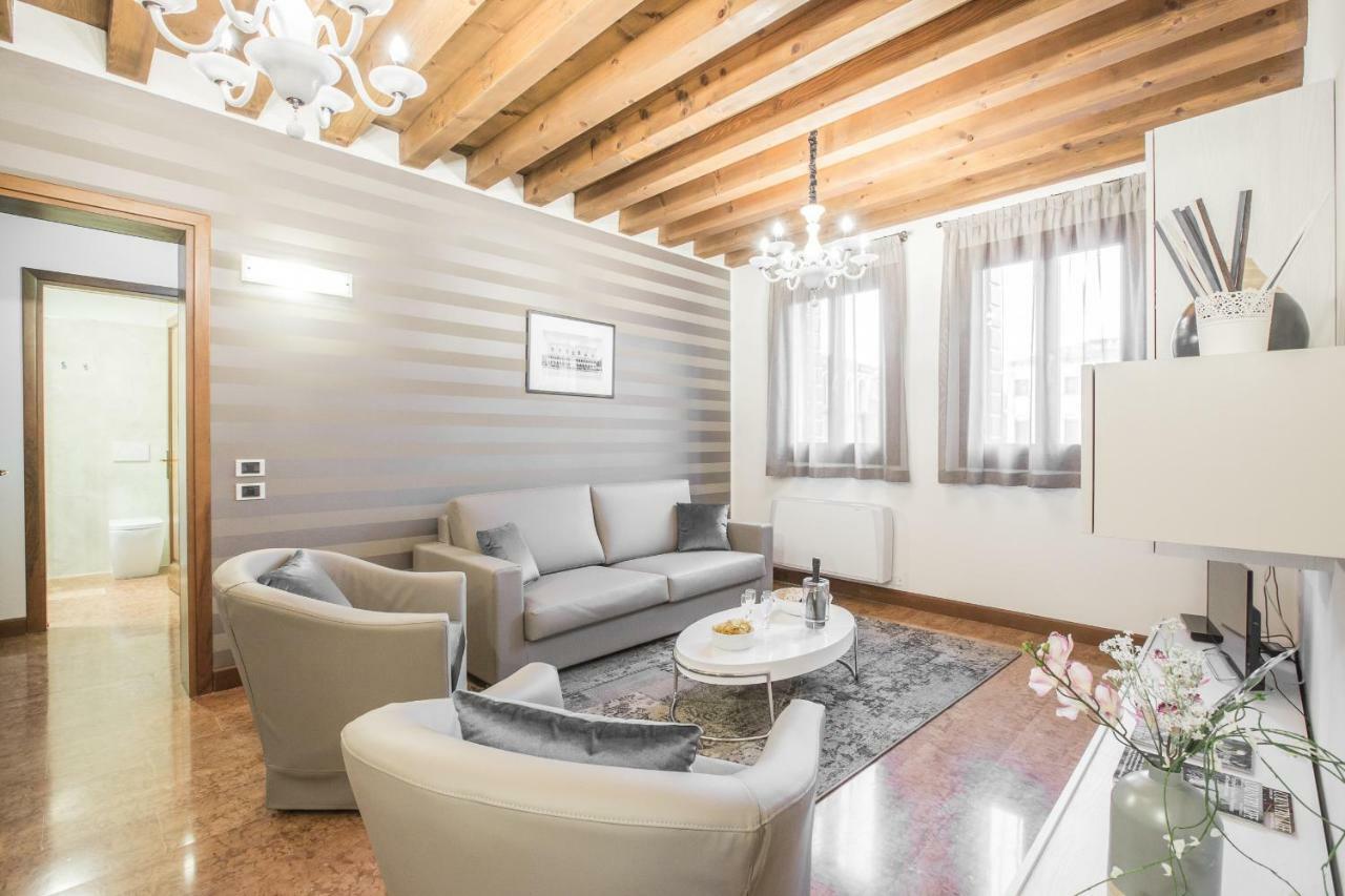 Ca' Del Monastero 6 Collection Chic For 4 Guests With Lift Apartment Venedig